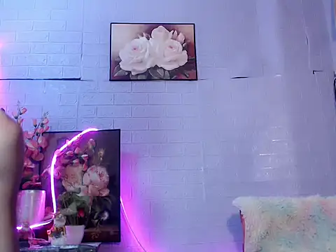 sexybabewarrior online show from May 16, 7:35 pm