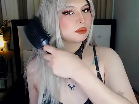 NaomiSmall online show from September 11, 9:17 am