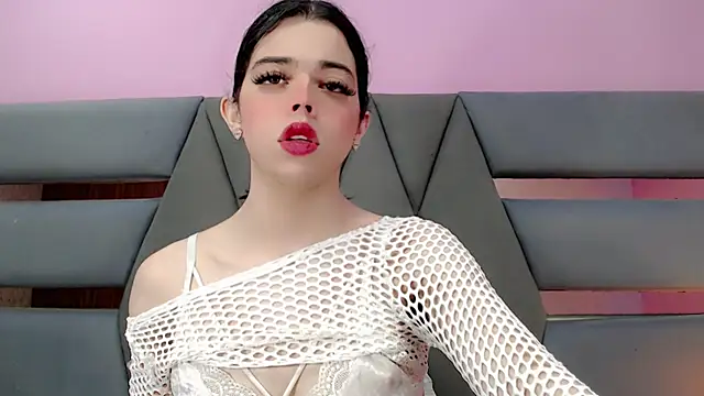 Snapshot of SabrinaAbasali chatting on October 20, 9:07 pm SabrinaAbasali online show from October 20, 9:07 pm