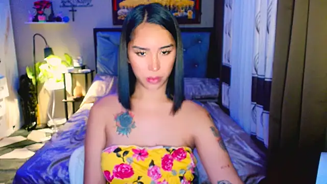 Franchesca Trans online show from November 4, 4:34 am