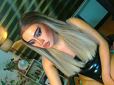 Queen yasii 88 online show from May 2, 9:09 pm