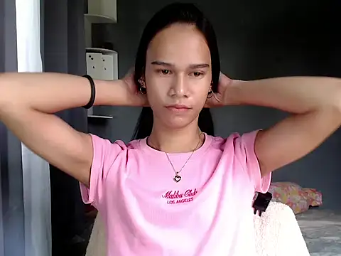 urseductivebarbie xx online show from February 3, 3:26 am