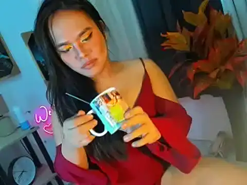 yourmochaloca69 online show from December 2, 11:32 pm