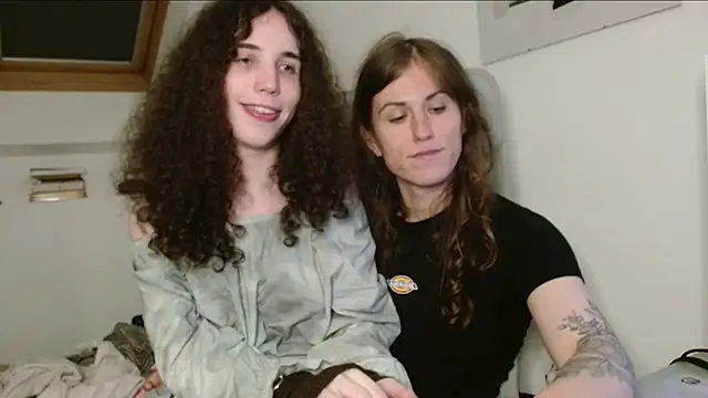 Snapshot of tsbubbles760 chatting on October 8, 10:33 pm tsbubbles760 online show from October 8, 10:33 pm