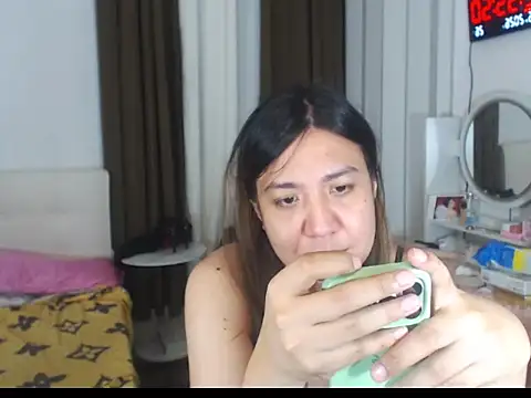 stellahugeX online show from May 3, 6:56 pm
