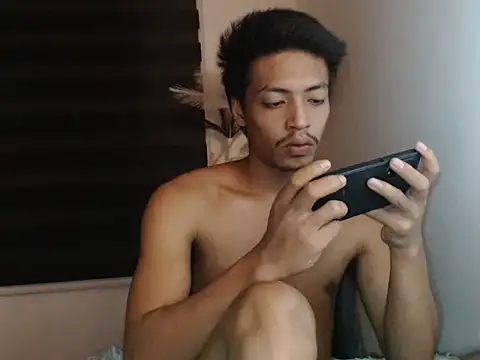 trans 69  online show from October 3, 7:03 pm