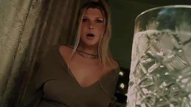 TsPostophere online show from December 2, 10:51 am