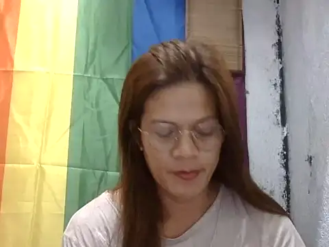 juicycum069 online show from May 8, 8:16 pm