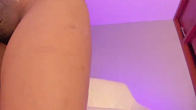 Lucy shen  online show from April 25, 2:15 am