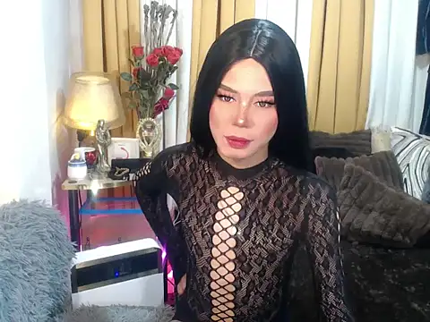 MissTransStella69 online show from May 5, 11:44 pm