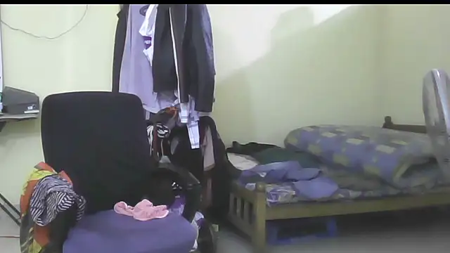 femboyslqueen online show from September 18, 10:53 am