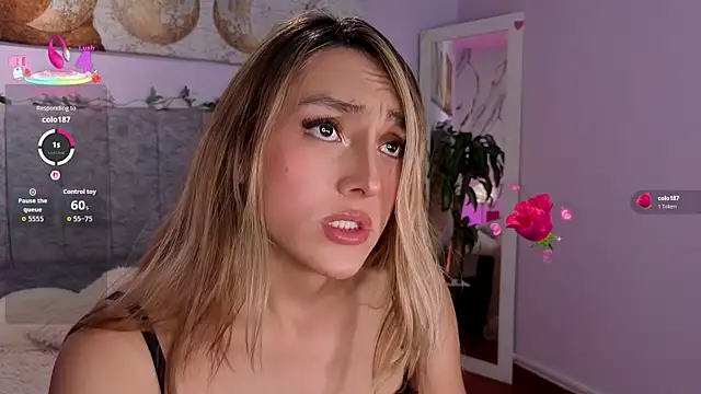 antonellastar24  online show from April 30, 8:13 pm