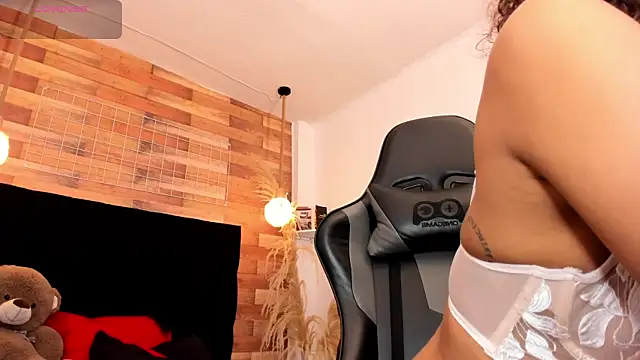 Emily brown04 online show from November 21, 11:11 am