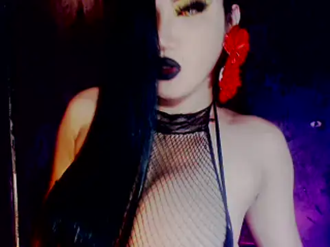 Snapshot of Mistress4fun chatting on September 21, 3:12 am Mistress4fun online show from September 21, 3:12 am