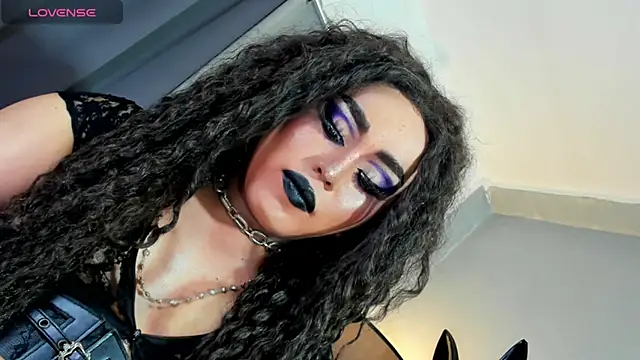 MagnaCumLoader17 online show from November 4, 2:44 am