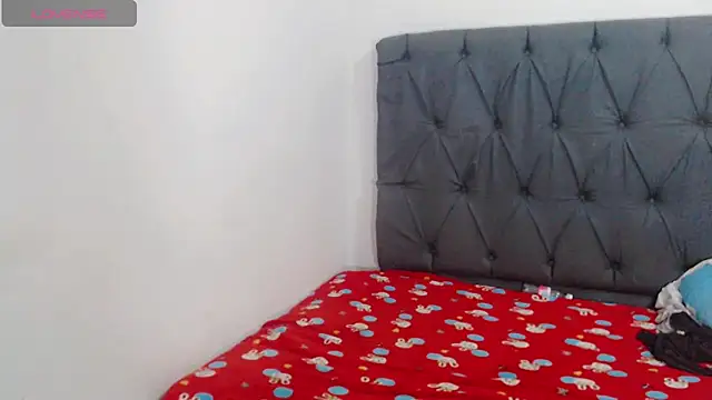 deborahotts online show from October 28, 8:39 pm