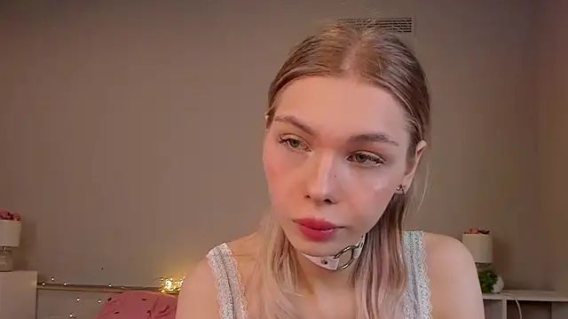 Blondy Fina online show from May 1, 5:56 am