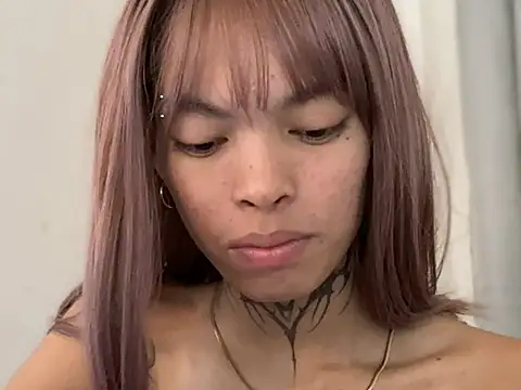 Sugarcandyyy online show from May 3, 4:33 pm