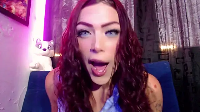 Megan Gil  online show from May 13, 8:29 pm