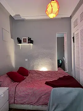 lacattiva online show from December 3, 8:13 pm