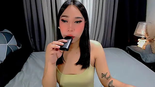 kisha greyson online show from December 17, 9:37 am