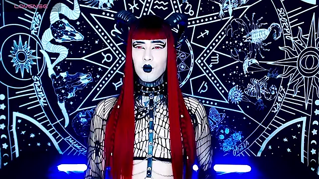 naomi satan online show from September 28, 11:37 pm