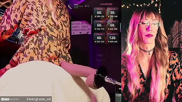 EmeryLune xo online show from January 7, 5:44 am