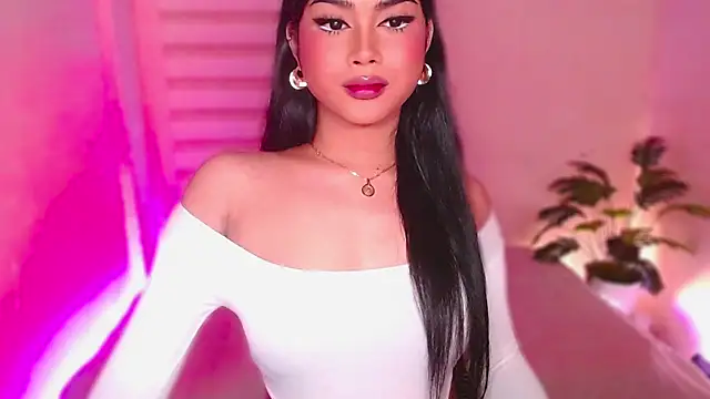 MissRumi Hunter online show from May 13, 7:45 pm