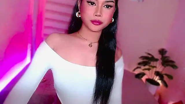 MissRumi Hunter online show from May 17, 9:47 pm