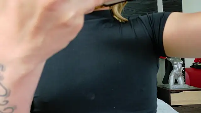 Snapshot of Keysha_Queen_ chatting on September 10, 12:26 pm Keysha Queen  online show from September 10, 12:26 pm