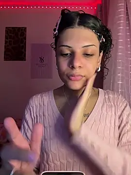 luluzinhax online show from May 27, 3:47 am