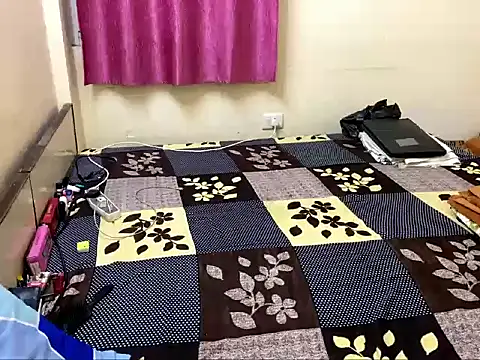 LuvLayla online show from November 18, 9:59 pm