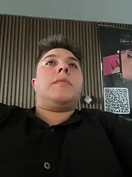 IanGilbert online show from October 29, 4:49 pm