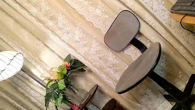 PrettyStranger online show from November 23, 6:48 am