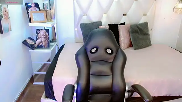 Veronica Misst  online show from September 10, 11:42 am