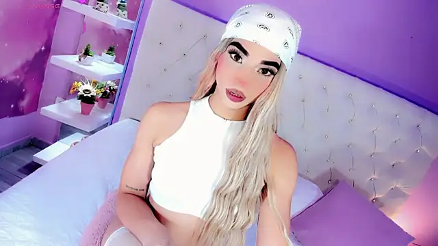 Nauthy girl online show from May 28, 2:53 am