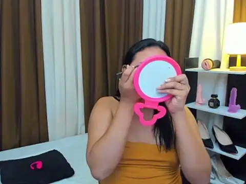 TsUncutKaren online show from October 22, 8:34 pm