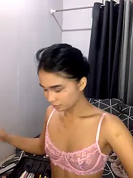 AngelHille online show from October 26, 6:15 pm