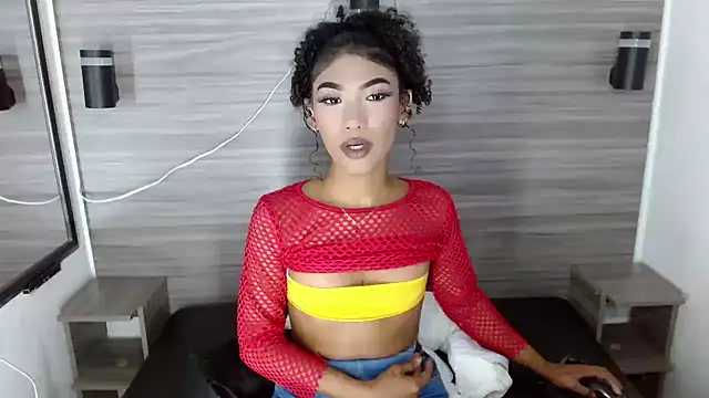 Penelopee Rouse online show from January 15, 7:45 pm