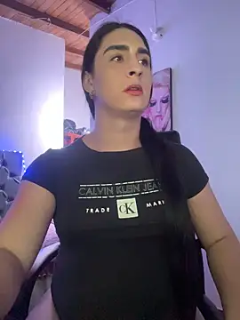 lola diez online show from May 27, 12:08 am