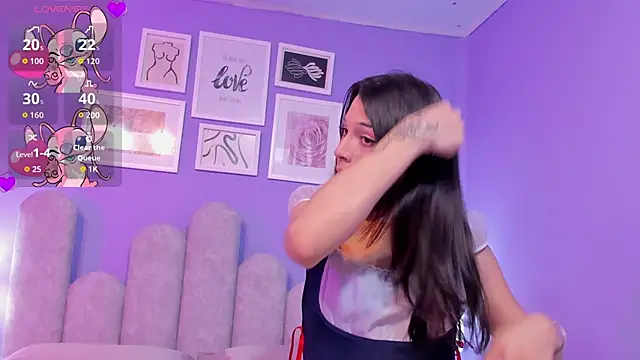 lucrecia sucker online show from November 26, 8:11 pm