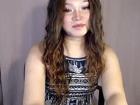 Eyes-on-me online show from November 25, 5:48 pm