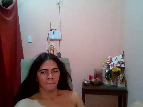 sweet yummy69 online show from April 23, 3:03 am