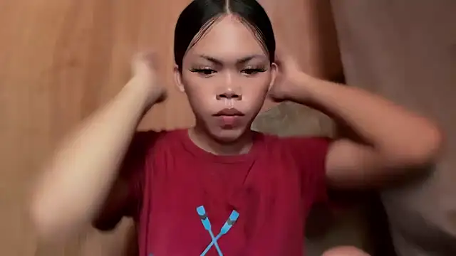 ella foxtrot online show from November 19, 3:17 am