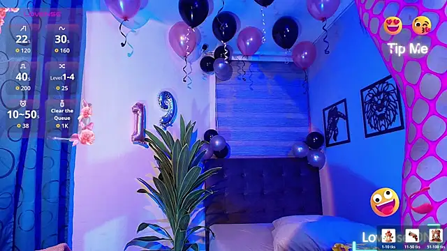Nikki Vesper online show from May 27, 3:36 am