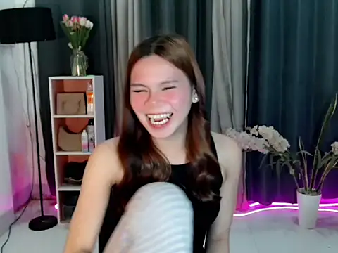 buttycamillex online show from May 6, 6:14 pm