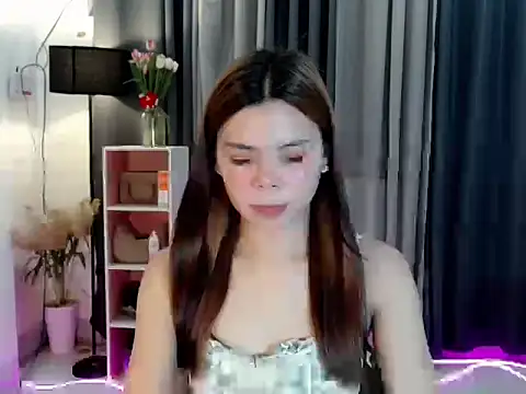 buttycamillex online show from May 18, 4:12 pm