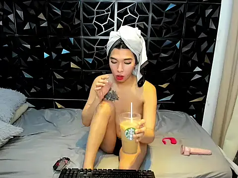 Yourdreamgoddess online show from April 27, 4:49 pm