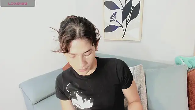 KassMonroe online show from May 26, 8:17 pm