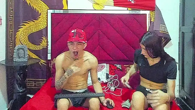 Pride couple online show from January 7, 11:52 pm